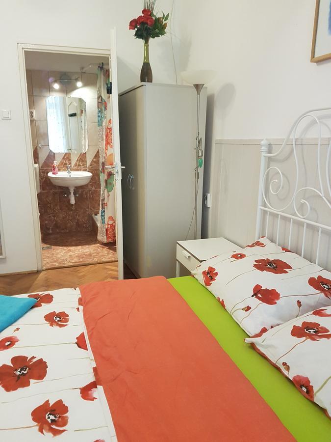 Valentina Guesthouse Budapest Exterior photo